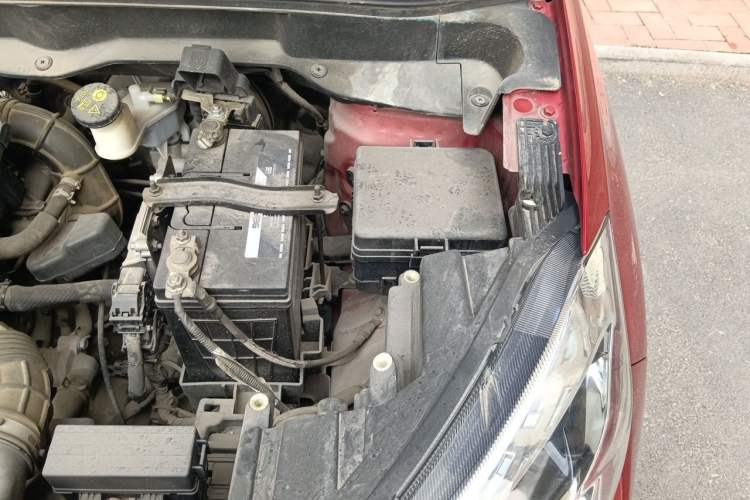 Used CHANGAN CS15 2016 1.5L Automatic Fashion Edition Engine Bay Left