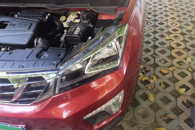 Used CHANGAN CS15 2016 1.5L Manual Fashion Edition Engine Bay Left