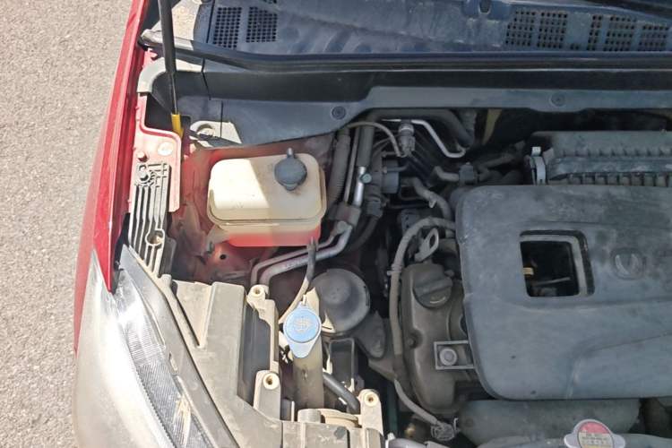 Used CHANGAN CS15 2016 1.5L Manual Fashion Edition Engine Bay Right