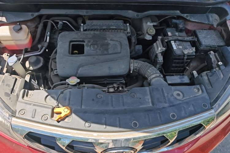 Used CHANGAN CS15 2016 1.5L Manual Fashion Edition Engine Bay