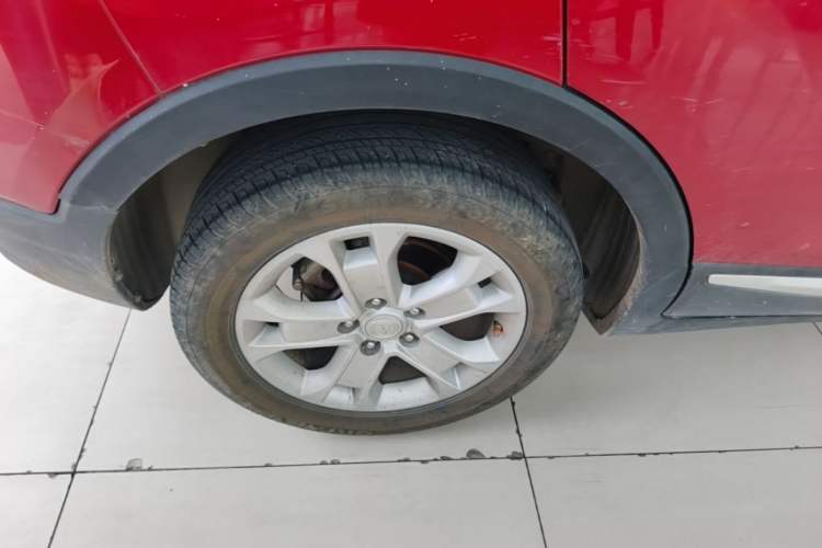 Used CHANGAN CS15 2016 1.5L Manual Fashion Edition Exterior 5