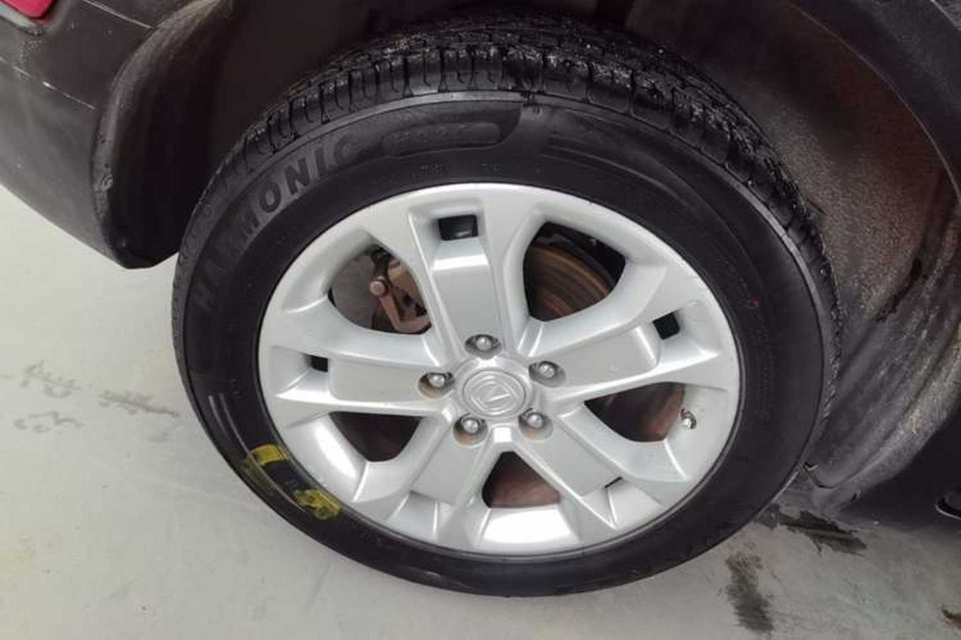 Used CHANGAN CS15 2016 1.5L Automatic Fashion Edition Exterior 5