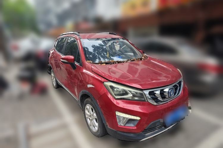 Used CHANGAN CS15 2016 1.5L Automatic Fashion Edition Front Right 45 Deg