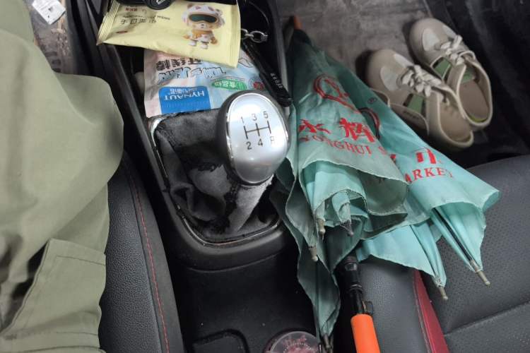 Used CHANGAN CS15 2016 1.5L Manual Fashion Edition Gear Lever
