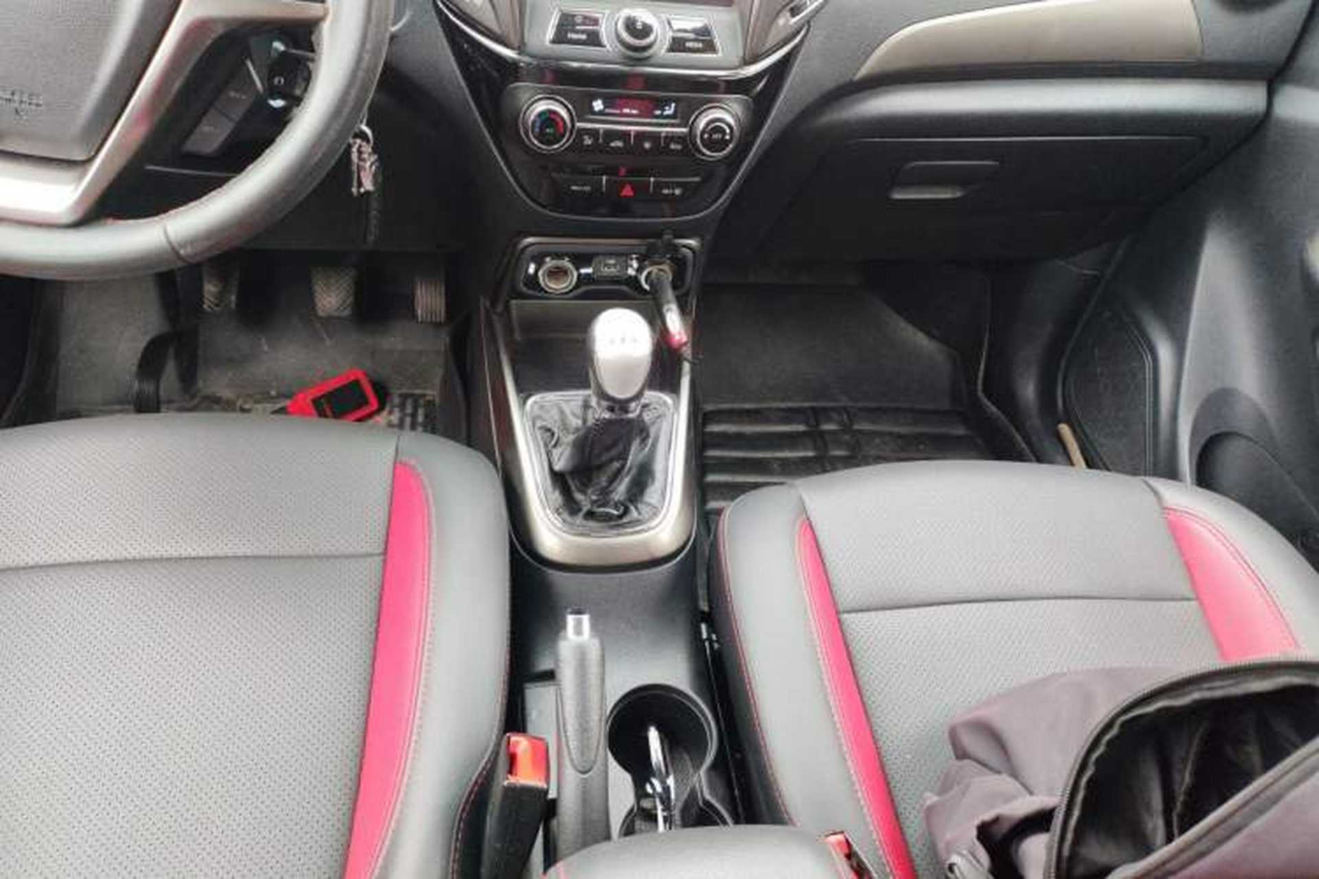Used CHANGAN CS15 2016 1.5L Manual Luxury Edition Gear Lever
