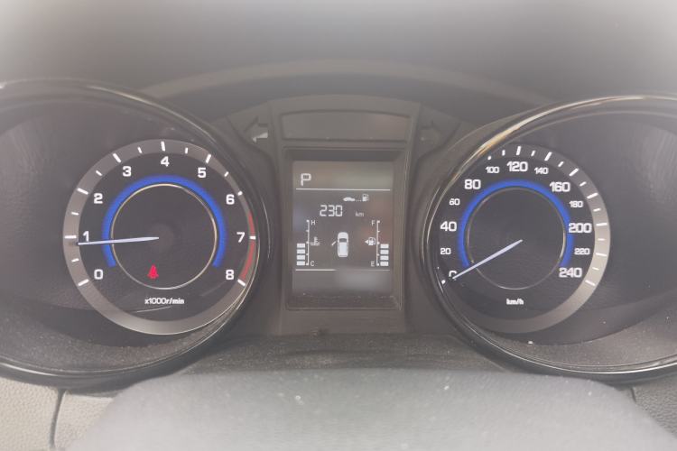 Used CHANGAN CS15 2016 1.5L Automatic Fashion Edition Instrument Cluster