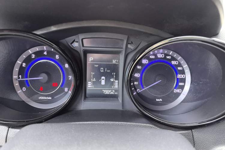 Used CHANGAN CS15 2016 1.5L Automatic Luxury Edition Instrument Cluster