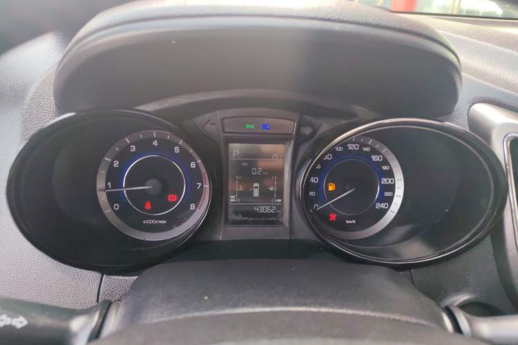 Used CHANGAN CS15 2016 1.5L Automatic Luxury Edition Instrument Cluster