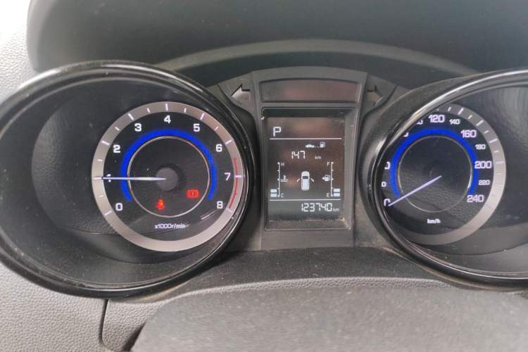 Used CHANGAN CS15 2016 1.5L Automatic Fashion Edition Instrument Cluster