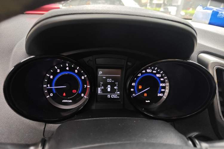 Used CHANGAN CS15 2016 1.5L Automatic Fashion Edition Instrument Cluster
