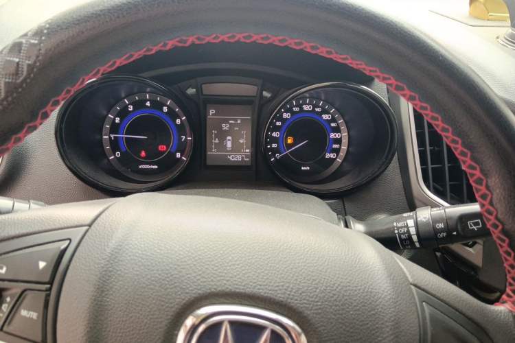Used CHANGAN CS15 2016 1.5L Automatic Fashion Edition Instrument Cluster