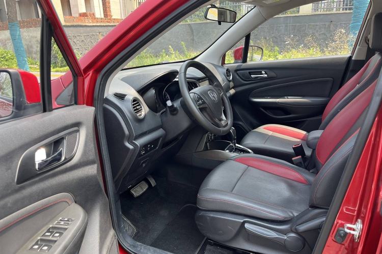 Used CHANGAN CS15 2016 1.5L Automatic Fashion Edition Interior 2