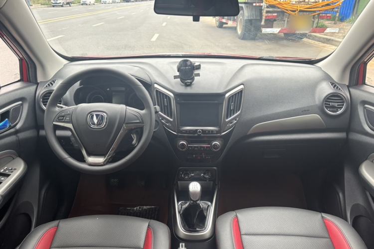Used CHANGAN CS15 2016 1.5L Manual Fashion Edition Interior 2