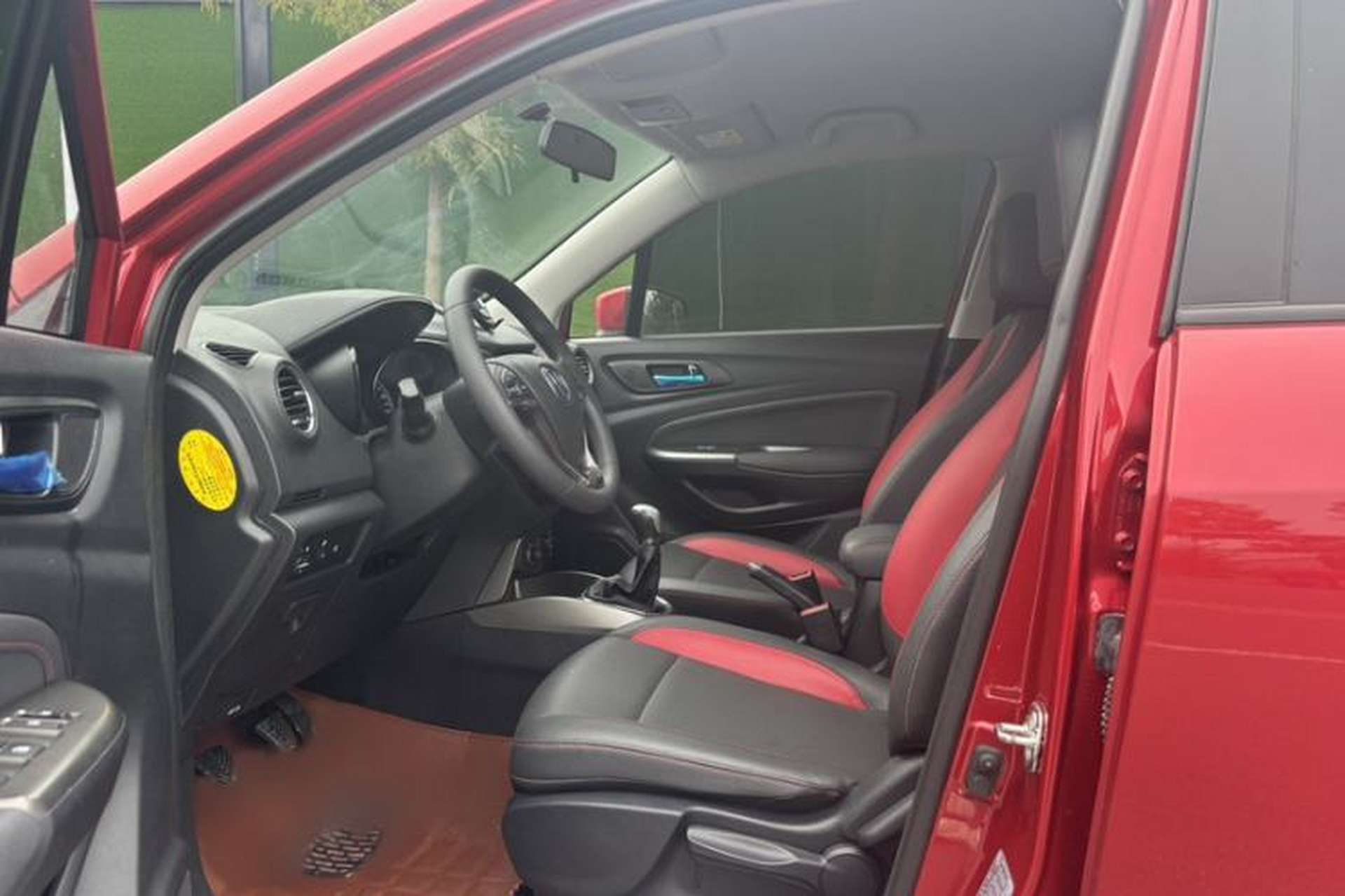Used CHANGAN CS15 2016 1.5L Manual Fashion Edition Interior 3