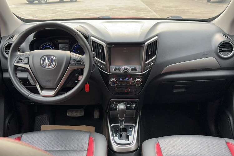 Used CHANGAN CS15 2016 1.5L Automatic Luxury Edition Interior 3