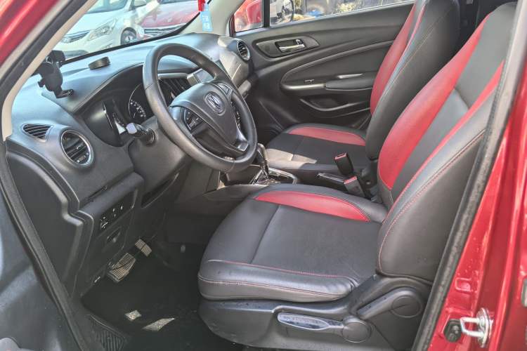 Used CHANGAN CS15 2016 1.5L Automatic Fashion Edition Interior 6