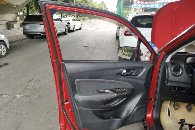 Used CHANGAN CS15 2016 1.5L Manual Fashion Edition Left Front Door Interior