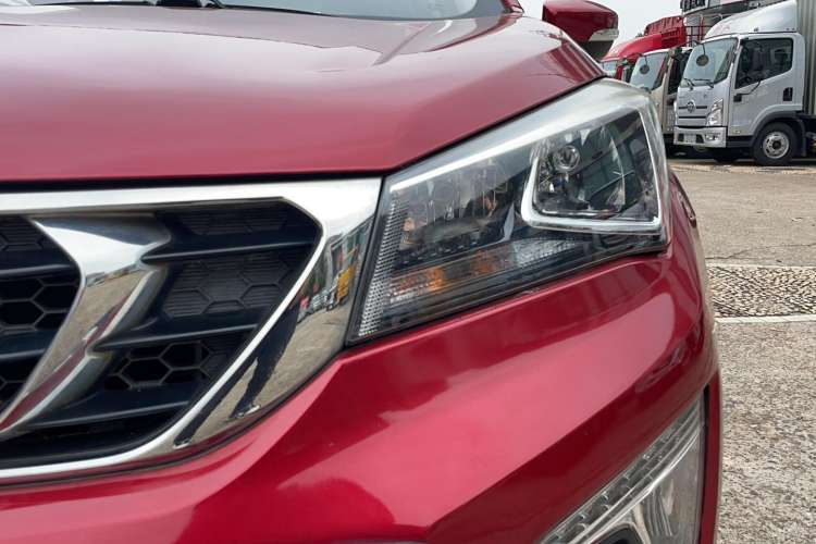 Used CHANGAN CS15 2016 1.5L Manual Luxury Edition Left Front Headlight