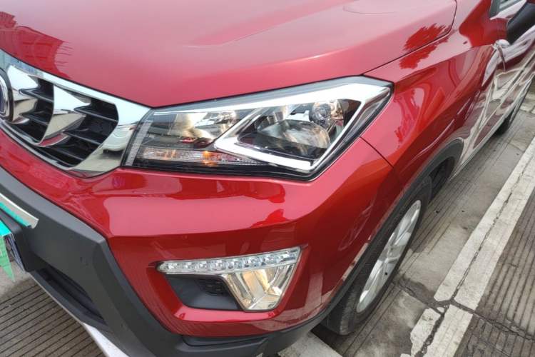Used CHANGAN CS15 2016 1.5L Automatic Luxury Edition Left Front Headlight