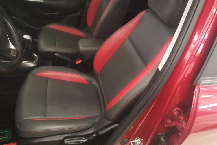 Used CHANGAN CS15 2016 1.5L Manual Fashion Edition Left Front Seat