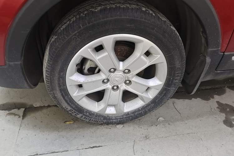 Used CHANGAN CS15 2016 1.5L Manual Luxury Edition Left Front Wheel Hub