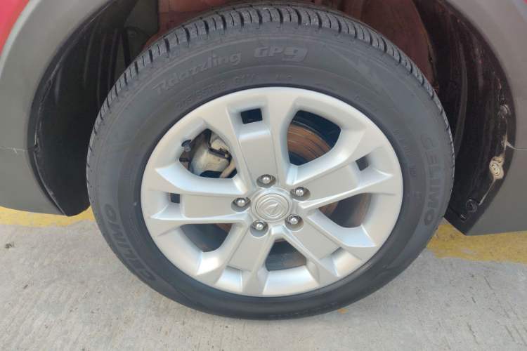 Used CHANGAN CS15 2016 1.5L Automatic Luxury Edition Left Front Wheel Hub