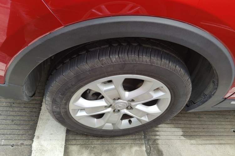 Used CHANGAN CS15 2016 1.5L Automatic Luxury Edition Left Front Wheel Hub