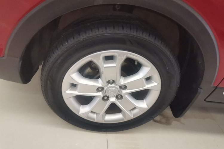 Used CHANGAN CS15 2016 1.5L Manual Fashion Edition Left Front Wheel Hub