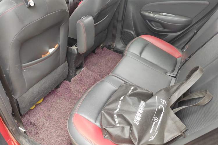 Used CHANGAN CS15 2016 1.5L Automatic Fashion Edition Left Rear Seat