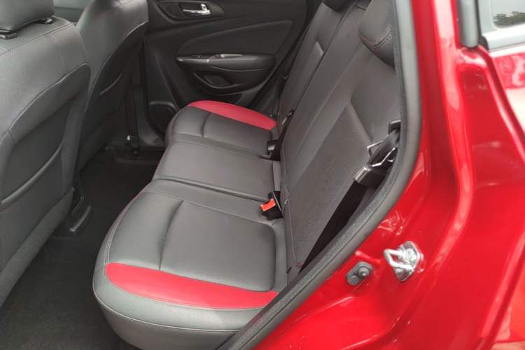 Used CHANGAN CS15 2016 1.5L Automatic Luxury Edition Left Rear Seat