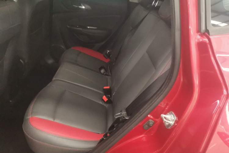 Used CHANGAN CS15 2016 1.5L Manual Fashion Edition Left Rear Seat