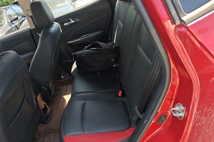 Used CHANGAN CS15 2016 1.5L Manual Fashion Edition Left Rear Seat