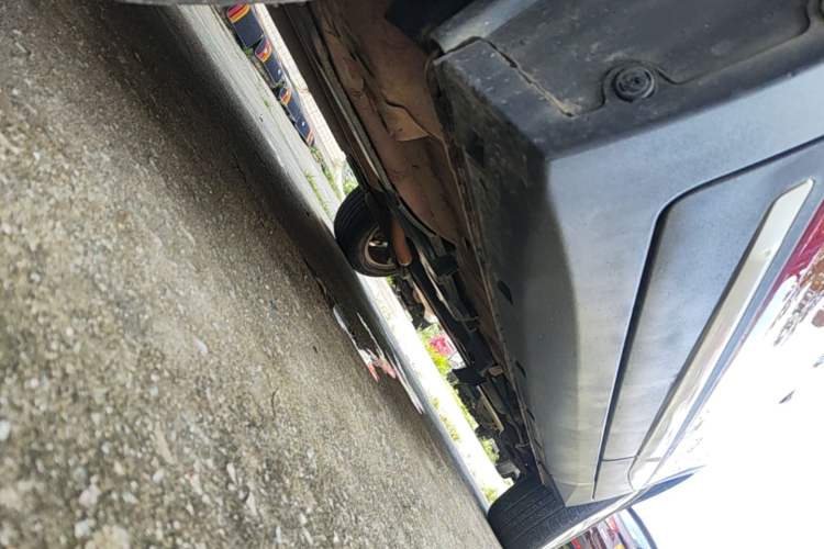 Used CHANGAN CS15 2016 1.5L Manual Fashion Edition Left Side Sill