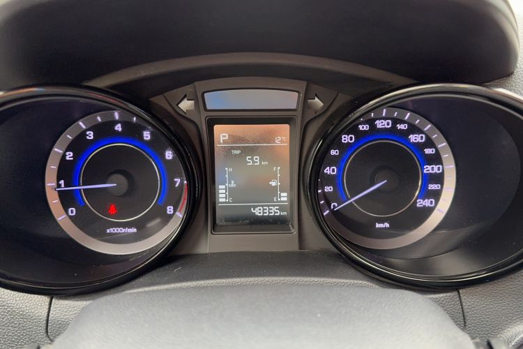 Used CHANGAN CS15 2016 1.5L Automatic Luxury Edition Odometer Close Up