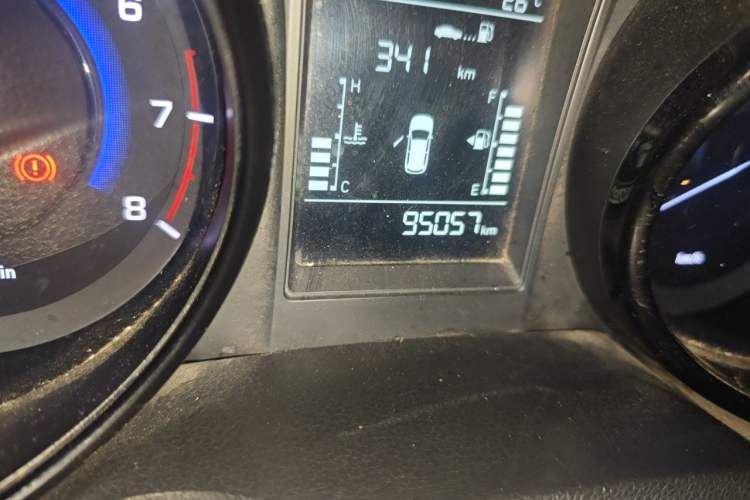 Used CHANGAN CS15 2016 1.5L Manual Luxury Edition Odometer Close Up