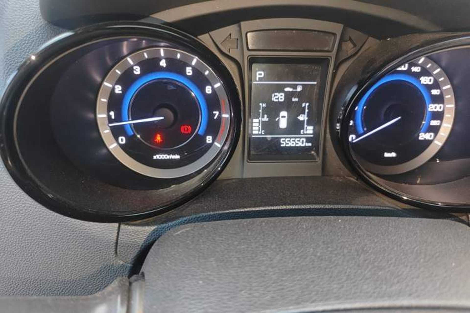 Used CHANGAN CS15 2016 1.5L Automatic Fashion Edition Odometer Close Up