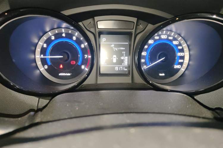 Used CHANGAN CS15 2016 1.5L Automatic Fashion Edition Odometer Close Up