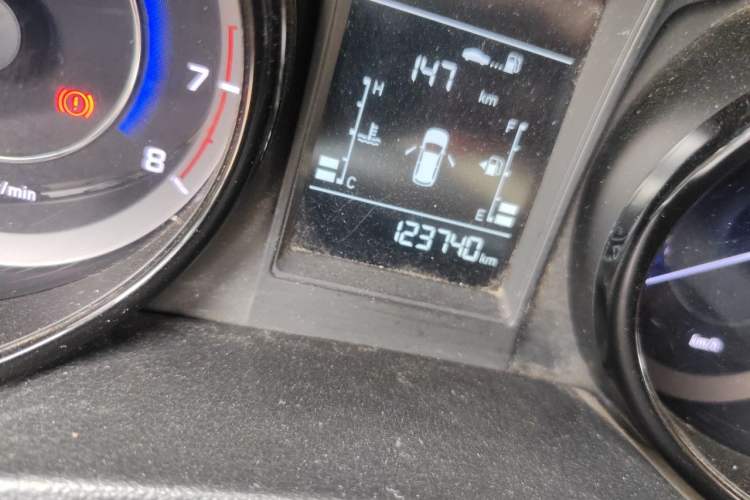 Used CHANGAN CS15 2016 1.5L Automatic Fashion Edition Odometer Close Up