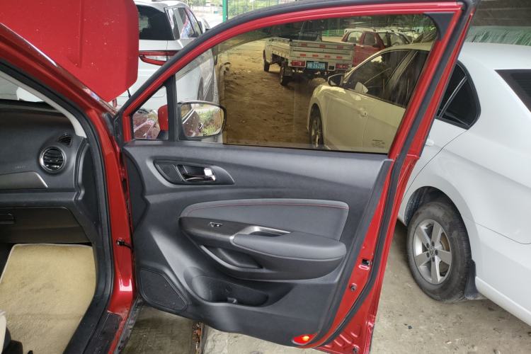 Used CHANGAN CS15 2016 1.5L Manual Fashion Edition Right Front Door Interior