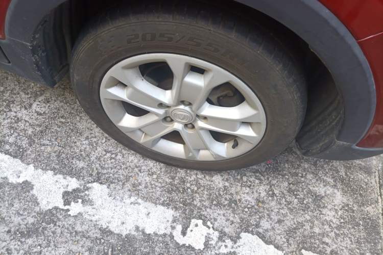 Used CHANGAN CS15 2016 1.5L Manual Fashion Edition Right Front Wheel Hub