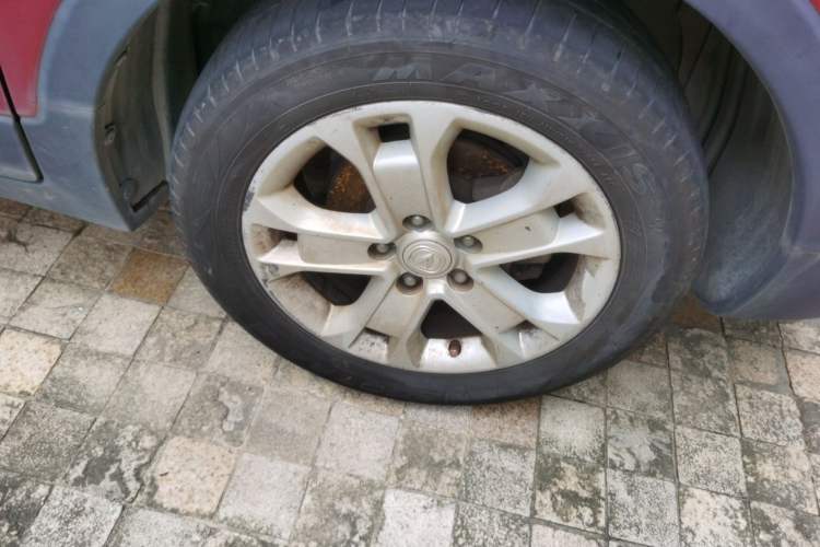 Used CHANGAN CS15 2016 1.5L Manual Luxury Edition Right Front Wheel Hub