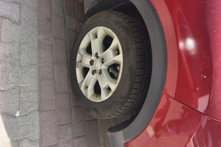 Used CHANGAN CS15 2016 1.5L Manual Luxury Edition Right Front Wheel Hub