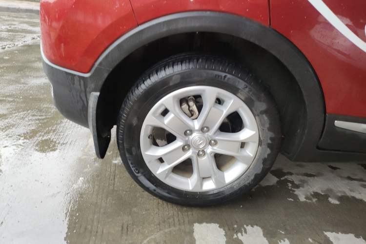 Used CHANGAN CS15 2016 1.5L Manual Fashion Edition Right Rear Wheel Hub
