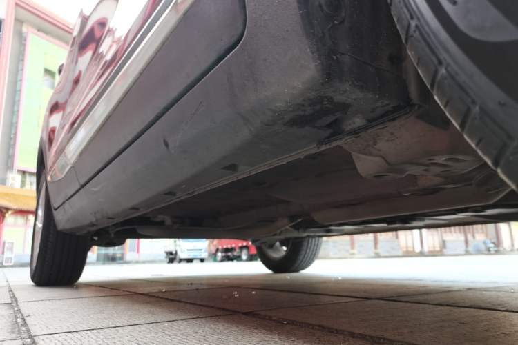 Used CHANGAN CS15 2016 1.5L Automatic Fashion Edition Right Side Sill