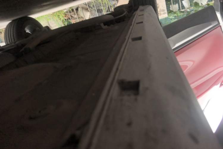Used CHANGAN CS15 2016 1.5L Manual Luxury Edition Right Side Sill