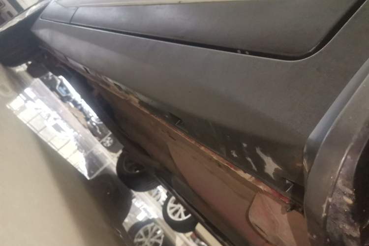 Used CHANGAN CS15 2016 1.5L Manual Fashion Edition Right Side Sill