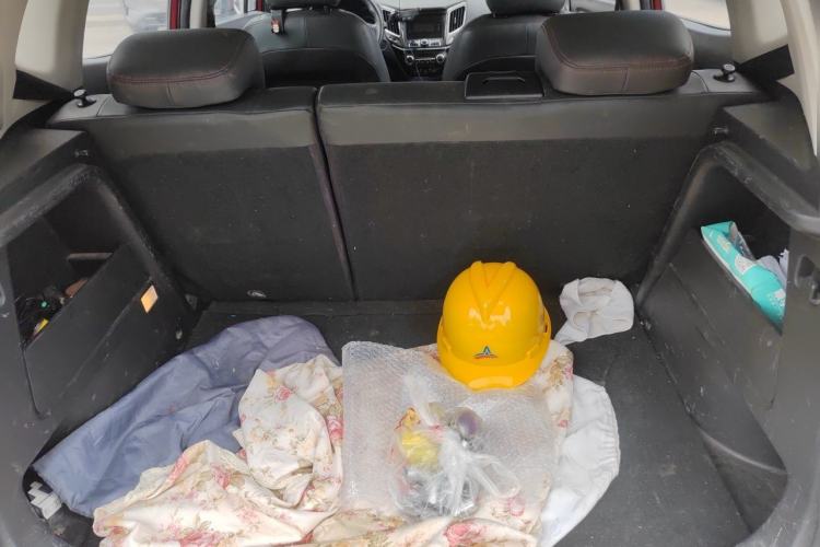 Used CHANGAN CS15 2016 1.5L Automatic Fashion Edition Trunk