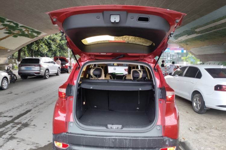 Used CHANGAN CS15 2016 1.5L Manual Fashion Edition Trunk