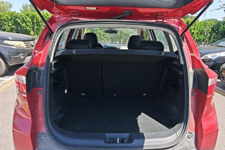 Used CHANGAN CS15 2016 1.5L Manual Fashion Edition Trunk