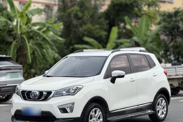 CHANGAN CS15 2016 1.5L Automatic Fashion Edition مستعملة Guazi used car, China used car export, Used car for sale, Used  cars, Cheapest cars for sale